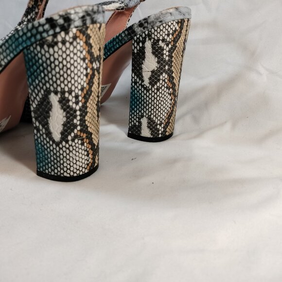 ASOS DESIGN Parson Slingback Block Heels Snake Print - Picture 4 of 8